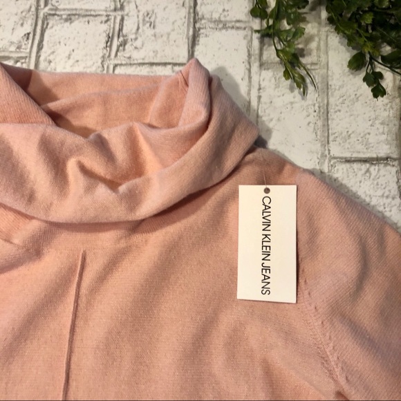New Calvin Klein Sweater - Picture 3 of 6